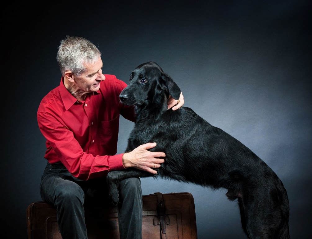 Cees Smit en zijn blindengeleidehond Lenno. Foto | Renate Dutree (Copyright)
