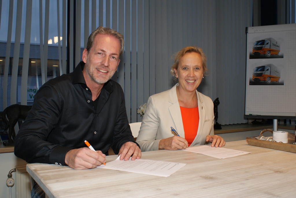 Begin november was voorzitter Mark van Rooyen nog positief over de BIZ. Met wethouder Nieuwenhuizen tekende hij een overeenkomst. 